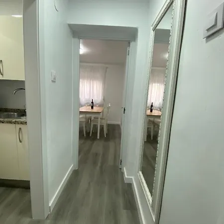 Piso Junto Al Hospital Macarena Sevilla