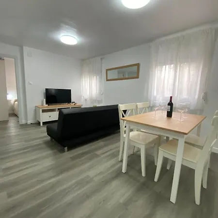 Piso Junto Al Hospital Macarena Lägenhet Sevilla