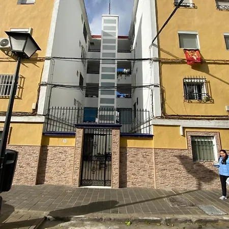 Piso Junto Al Hospital Macarena Sevilla